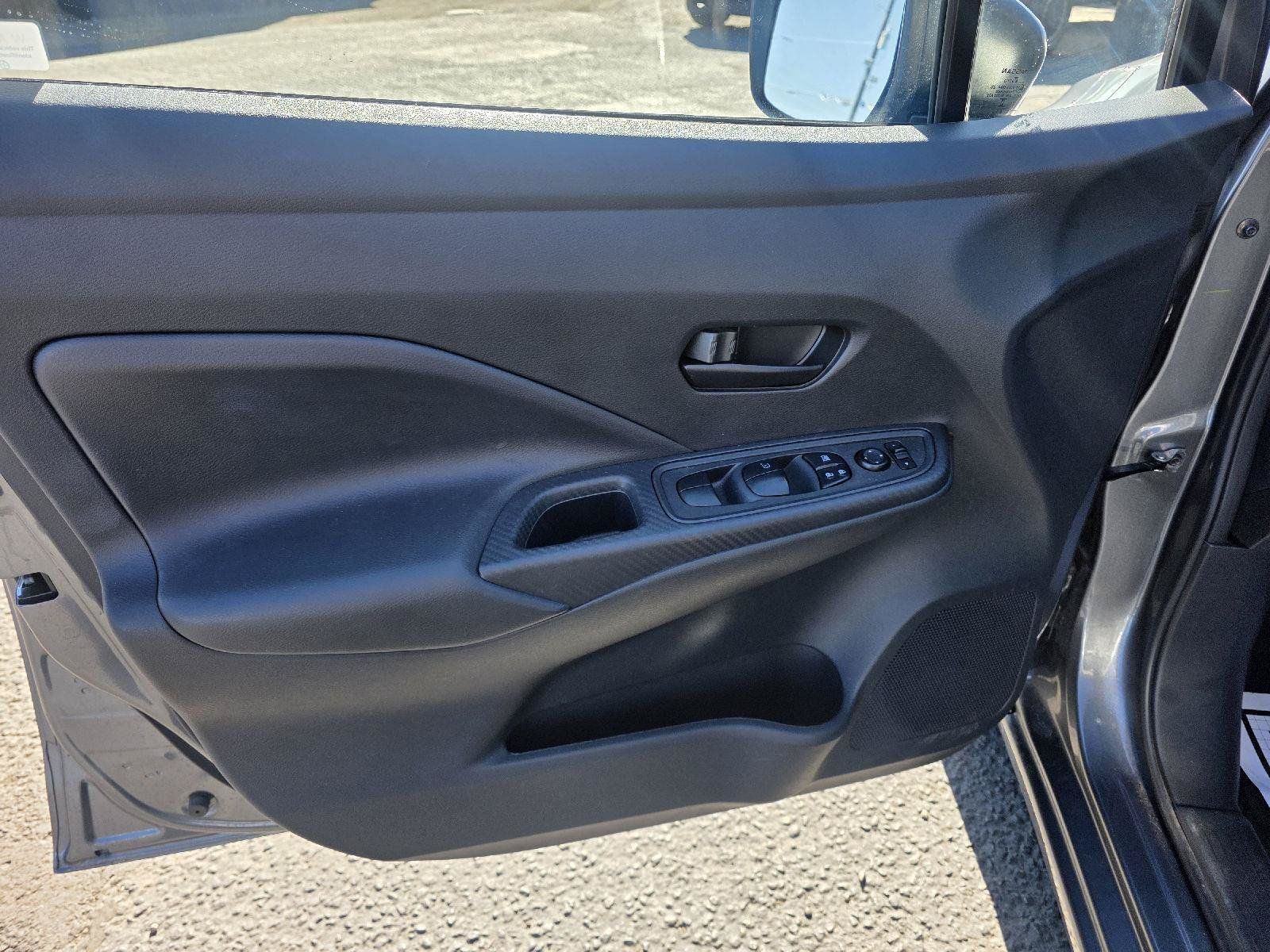 Used 2025 Nissan Versa S w/ Trunk Package FWD image 9