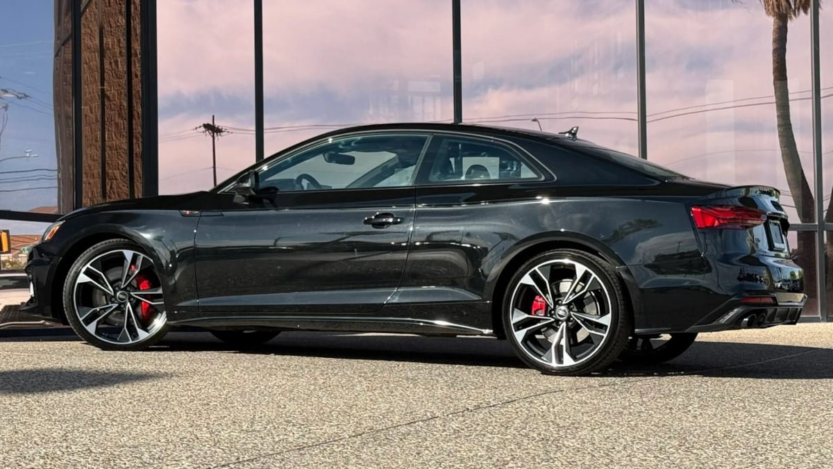 Used 2023 Audi S5 Premium Plus w/ Premium Plus AWD/4WD image 6