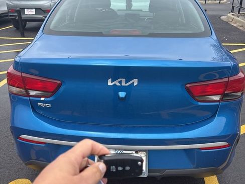 Used 2022 Kia Rio S image 3