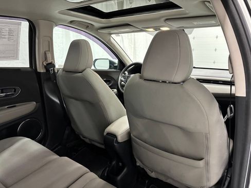 Used 2019 Honda HR-V EX image 53