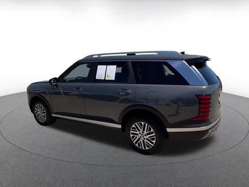 Used 2026 Hyundai Palisade SEL FWD image 9