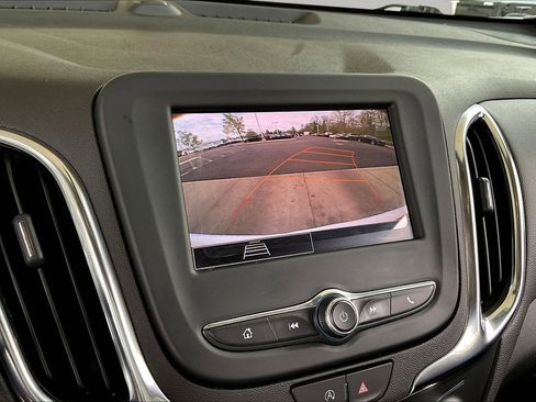 Used 2023 Chevrolet Equinox LT FWD image 14