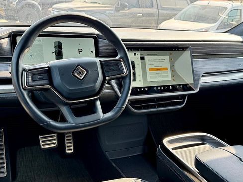 Used 2022 Rivian R1T Launch Edition image 28