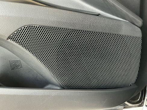 Used 2025 Toyota Camry XSE FWD image 27