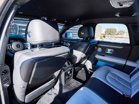 Used 2025 Rolls-Royce Ghost AWD/4WD image 41