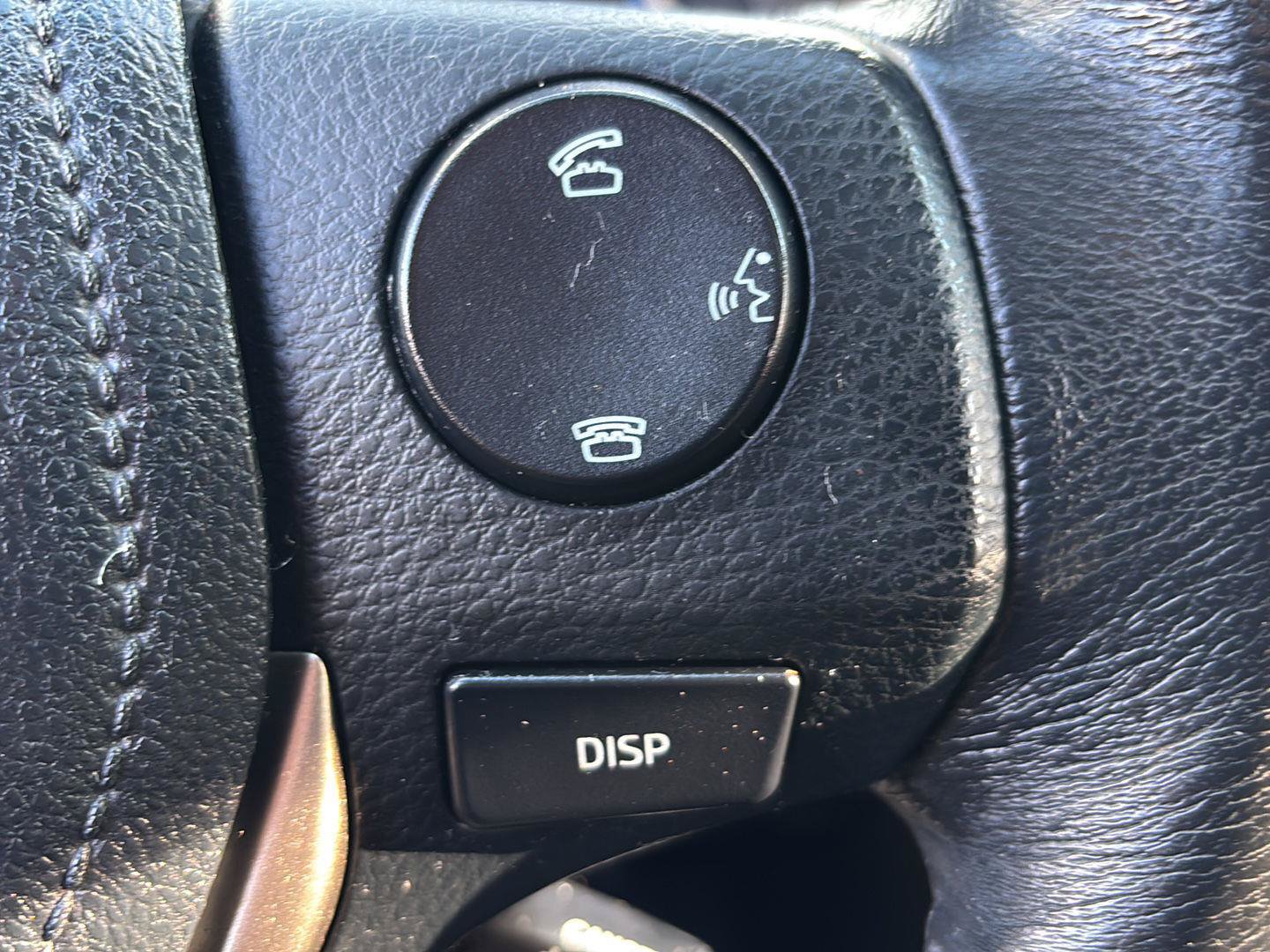 Used 2013 Toyota RAV4 Limited AWD/4WD image 26
