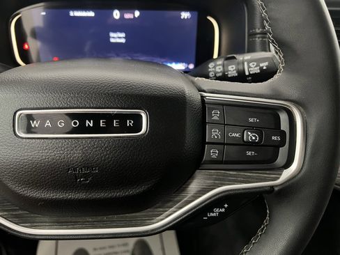 Used 2024 Jeep Wagoneer L Series II w/ Premium Group I image 34