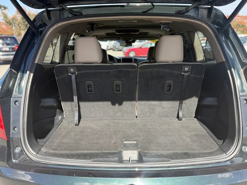 Used 2016 Honda Pilot Touring image 10