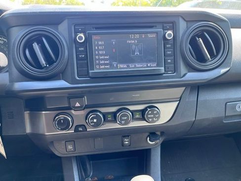 Used 2019 Toyota Tacoma SR w/ SX Package image 7