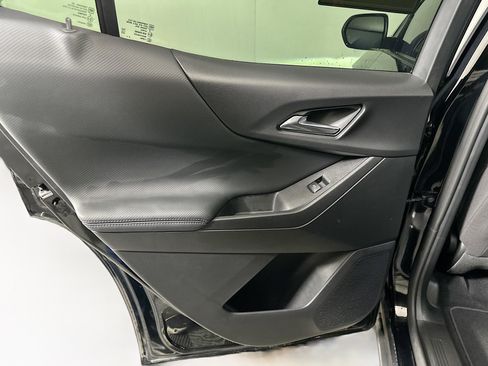 Used 2025 Chevrolet Equinox LT image 26