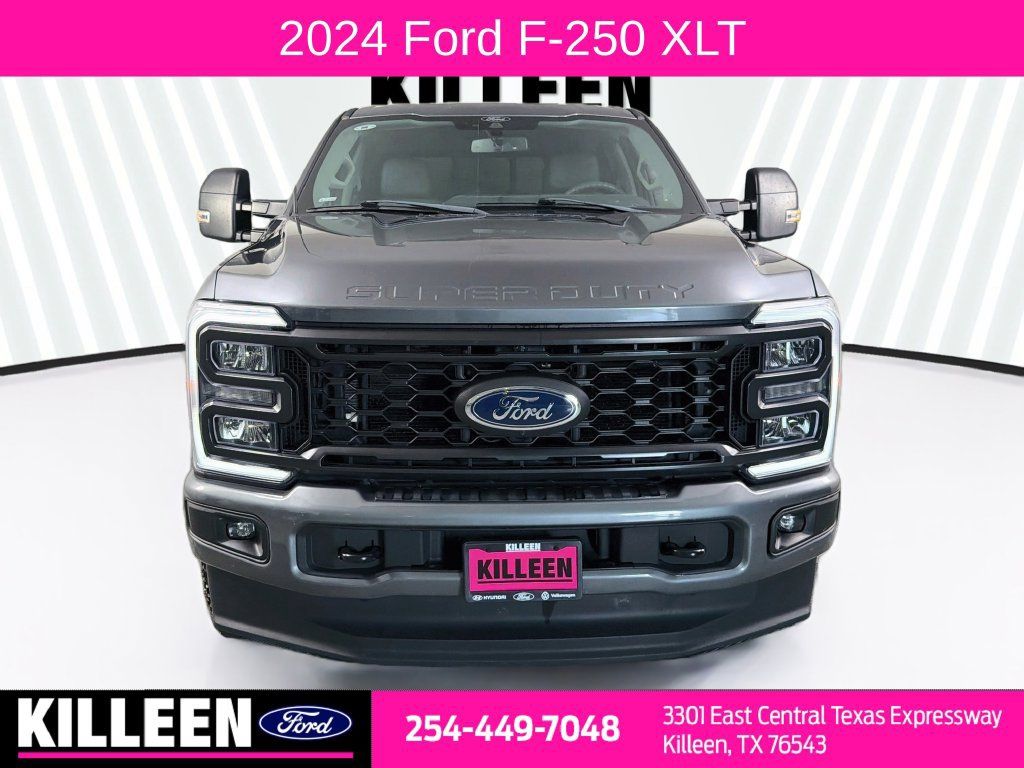 Used 2024 Ford F250 XLT w/ XLT Premium Package AWD/4WD image 2