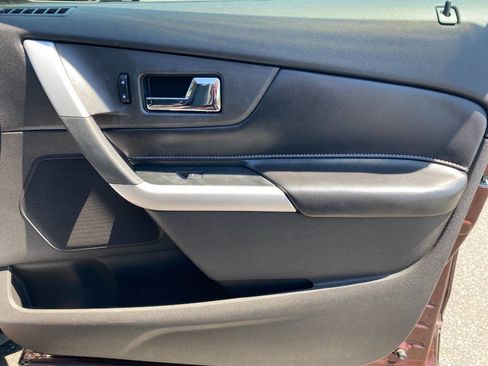 Used 2012 Ford Edge SE FWD image 30
