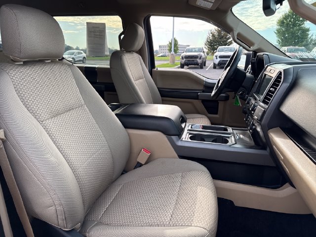 Used 2016 Ford F150 XLT w/ Equipment Group 302A Luxury AWD/4WD image 16