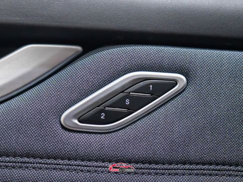 Used 2019 Maserati Levante S GranLusso image 41