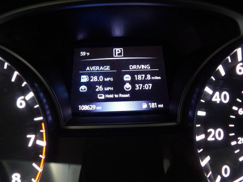 Used 2016 Nissan Altima 2.5 SR image 30