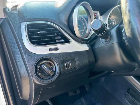 Used 2018 Dodge Journey GT w/ Driver Convenience Group image 11