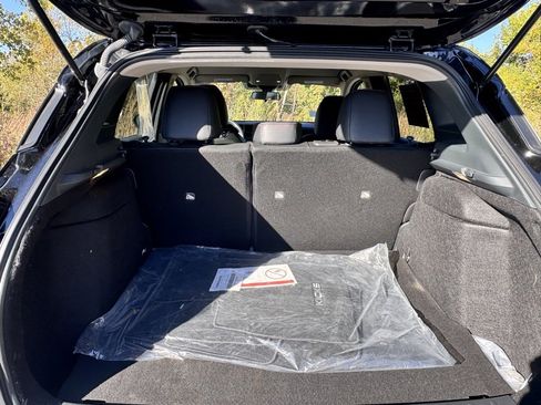 Certified 2025 Nissan Kicks SR image 23