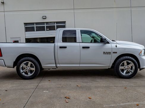 Used 2017 RAM 1500 Express RWD image 10