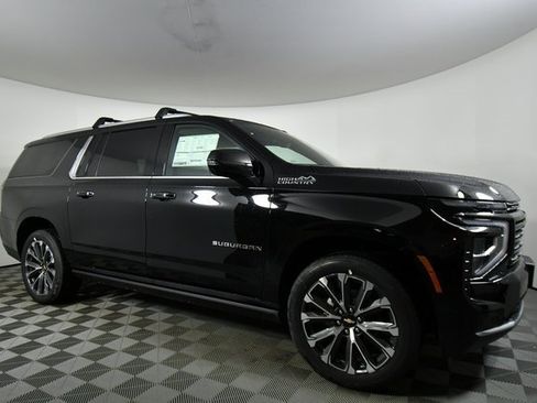 New 2025 Chevrolet Suburban High Country image 9