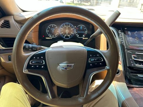 Used 2015 Cadillac Escalade Platinum AWD/4WD image 8