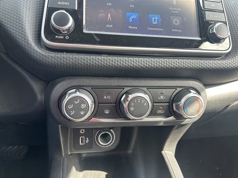 Used 2024 Nissan Kicks S image 26