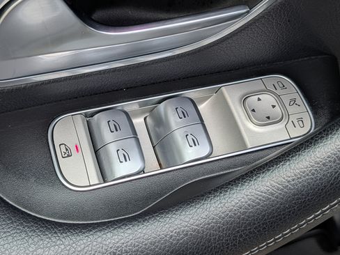 Used 2022 Mercedes-Benz GLE 350 image 19