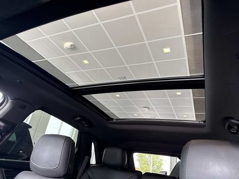 Certified 2023 Cadillac XT5 Premium Luxury AWD/4WD image 49