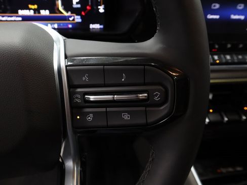 Used 2026 Chevrolet Colorado ZR2 w/ Technology Package image 30