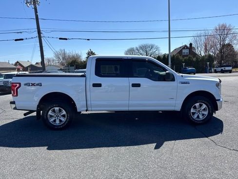 Used 2015 Ford F150 XLT image 6