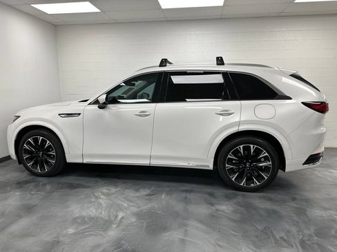 Used 2025 MAZDA CX-90 3.3 Turbo S w/ Premium Plus AWD/4WD image 13