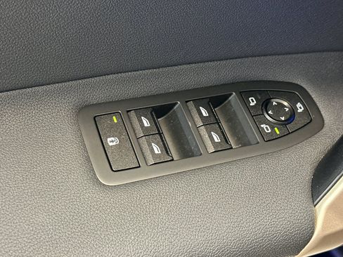 Used 2024 BMW iX xDrive50 AWD/4WD image 14