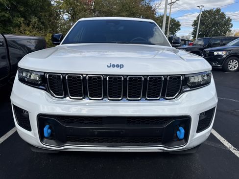 Certified 2023 Jeep Grand Cherokee Overland AWD/4WD image 2