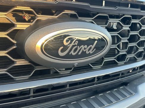 New 2026 Ford F250 Lariat w/ Black Appearance Package image 20