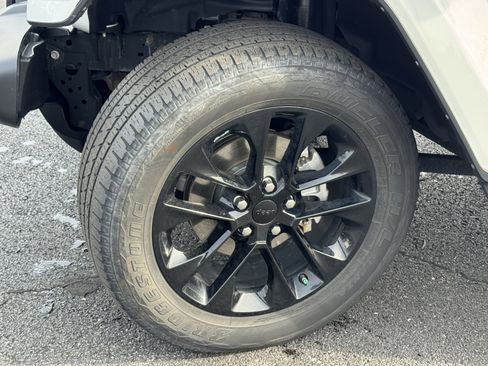 Used 2021 Jeep Wrangler Unlimited Sahara w/ Cold Weather Group image 42