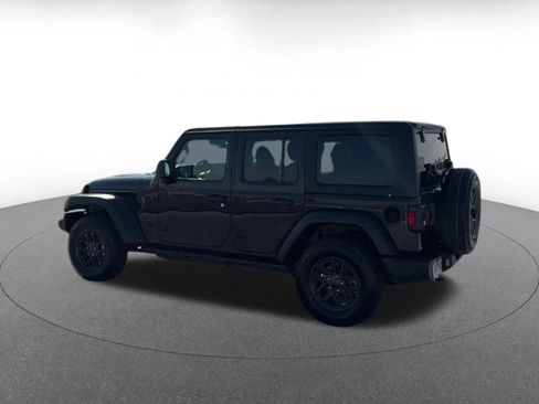 Used 2025 Jeep Wrangler Unlimited Sport AWD/4WD image 10