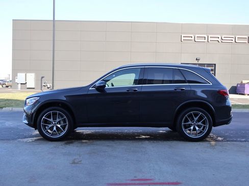 Certified 2022 Mercedes-Benz GLC 300 4MATIC image 4