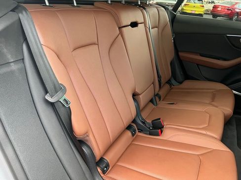 Used 2022 Audi Q8 Premium Plus w/ Premium Plus Package image 29