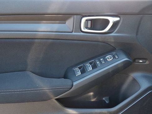 Certified 2025 Honda Civic Sport image 12
