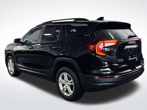Used 2022 GMC Terrain SLE w/ Driver Convenience Package image 9
