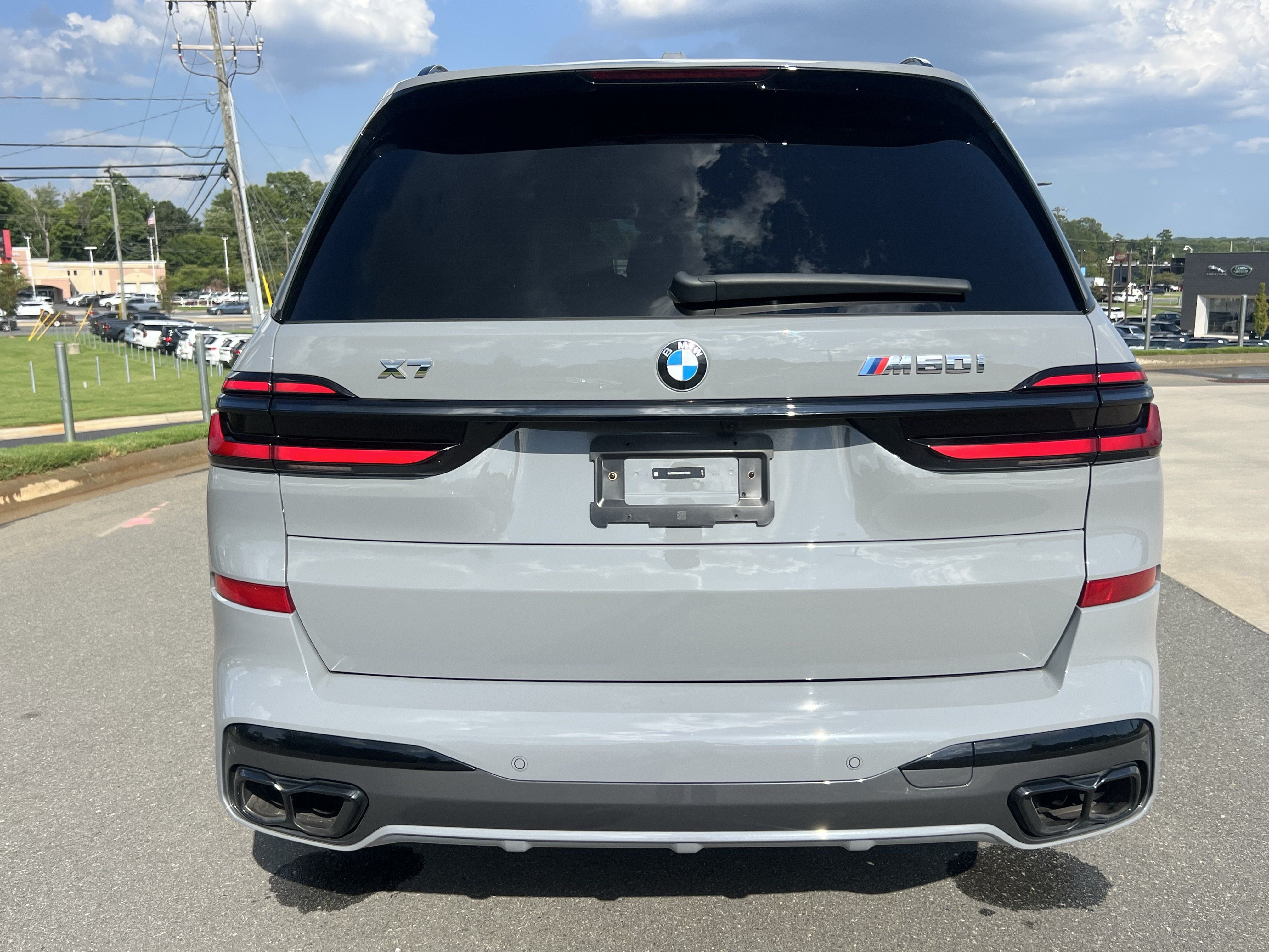 Used 2024 BMW X7 M60i w/ Executive Package AWD/4WD image 7