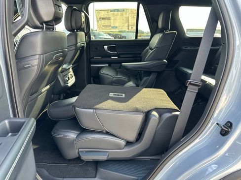 New 2027 Ford Expedition Platinum w/ Stealth Performance Package AWD/4WD image 31