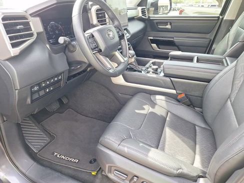 Used 2024 Toyota Tundra Limited AWD/4WD image 17
