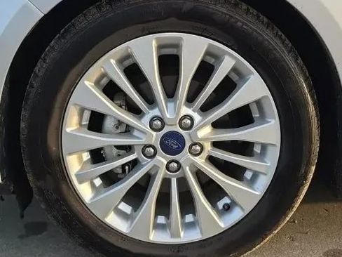 Used 2017 Ford C-MAX SE image 41