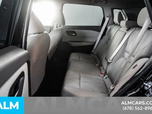 Used 2025 Nissan Rogue SV FWD image 17