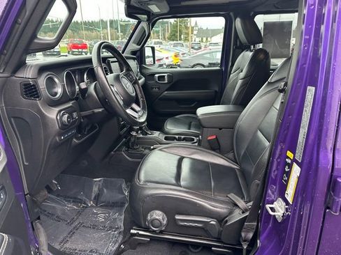 Used 2023 Jeep Wrangler Unlimited Sahara w/ Cold Weather Group image 9