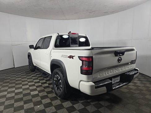 Used 2022 Nissan Frontier PRO-4X image 7