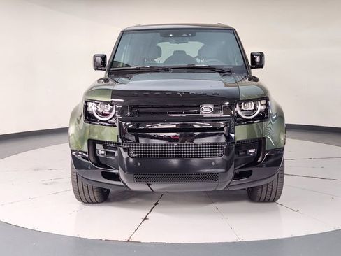 New 2026 Land Rover Defender 110 X AWD/4WD image 9