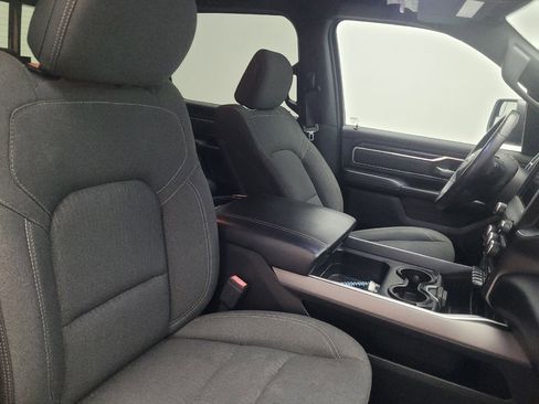 Used 2023 GMC Terrain SLT image 21