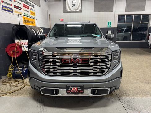 Used 2025 GMC Sierra 1500 Denali w/ Denali Reserve Package image 2