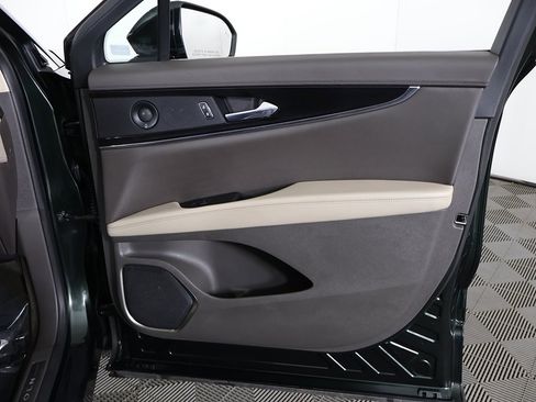 Used 2021 Lincoln Nautilus Reserve image 28